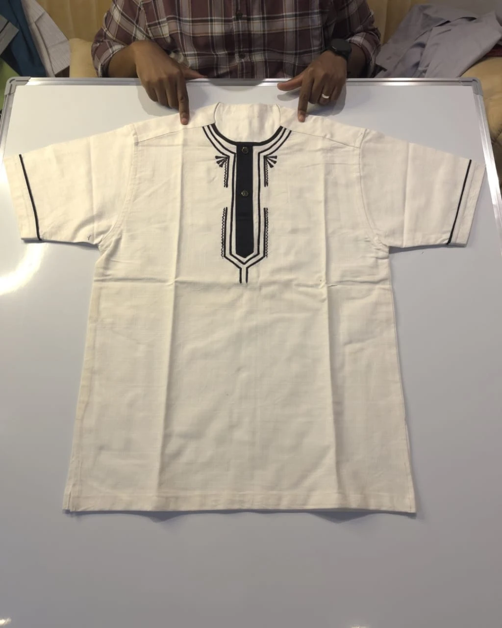 Chemises et Costumes Sur Mesure – Coton, Lin, Pagne pour un Style Unique